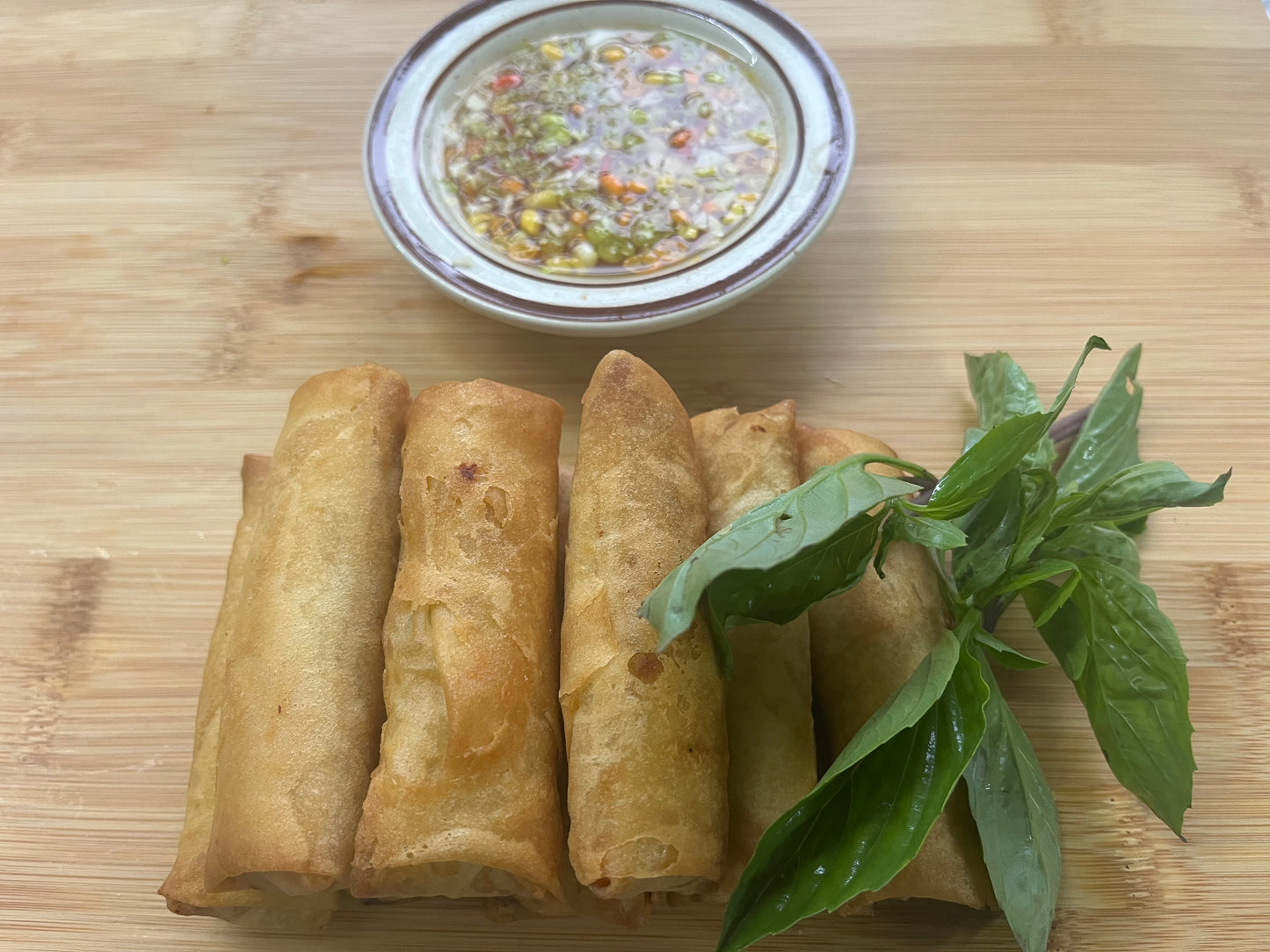 Vietnamese Egg Rolls (8 pieces)