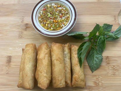 Vietnamese Egg Rolls (8 pieces)